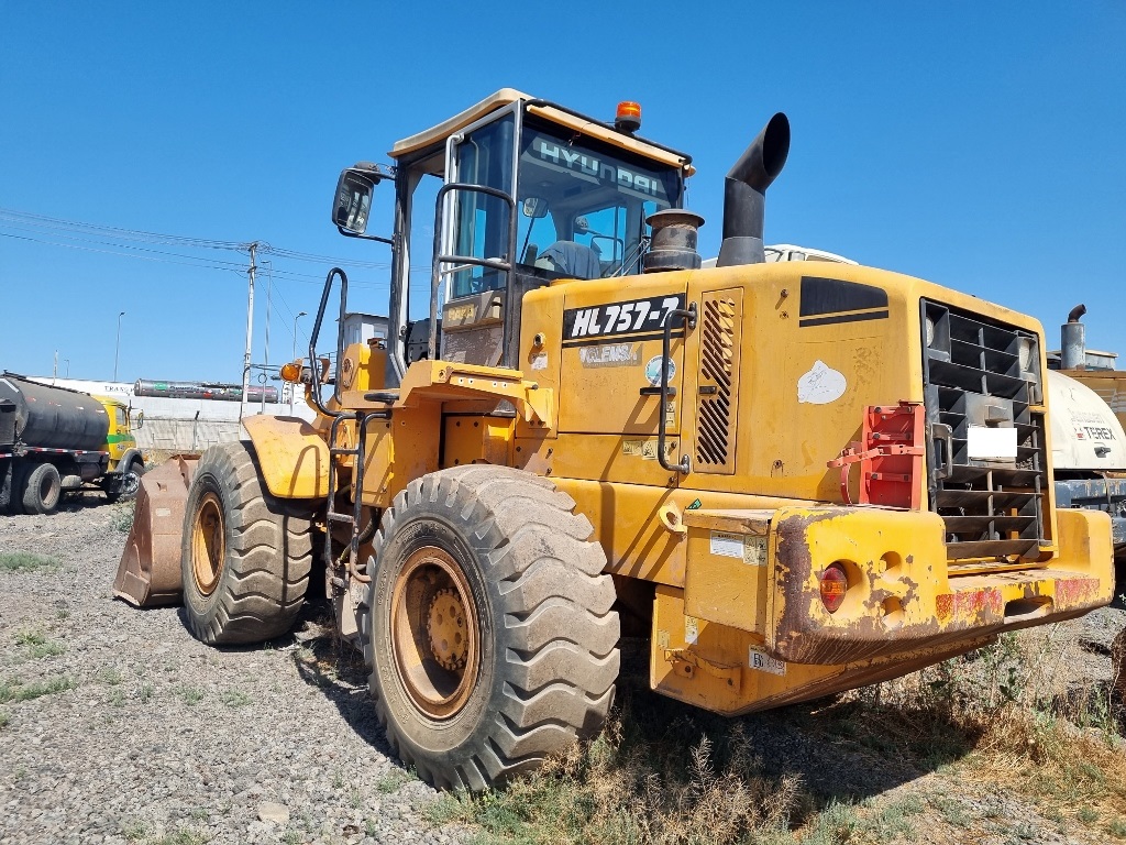 HYUNDAI HL757