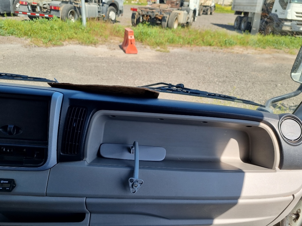 MITSUBISHI MOTORS FUSO CANTER 815 EURO V 2022