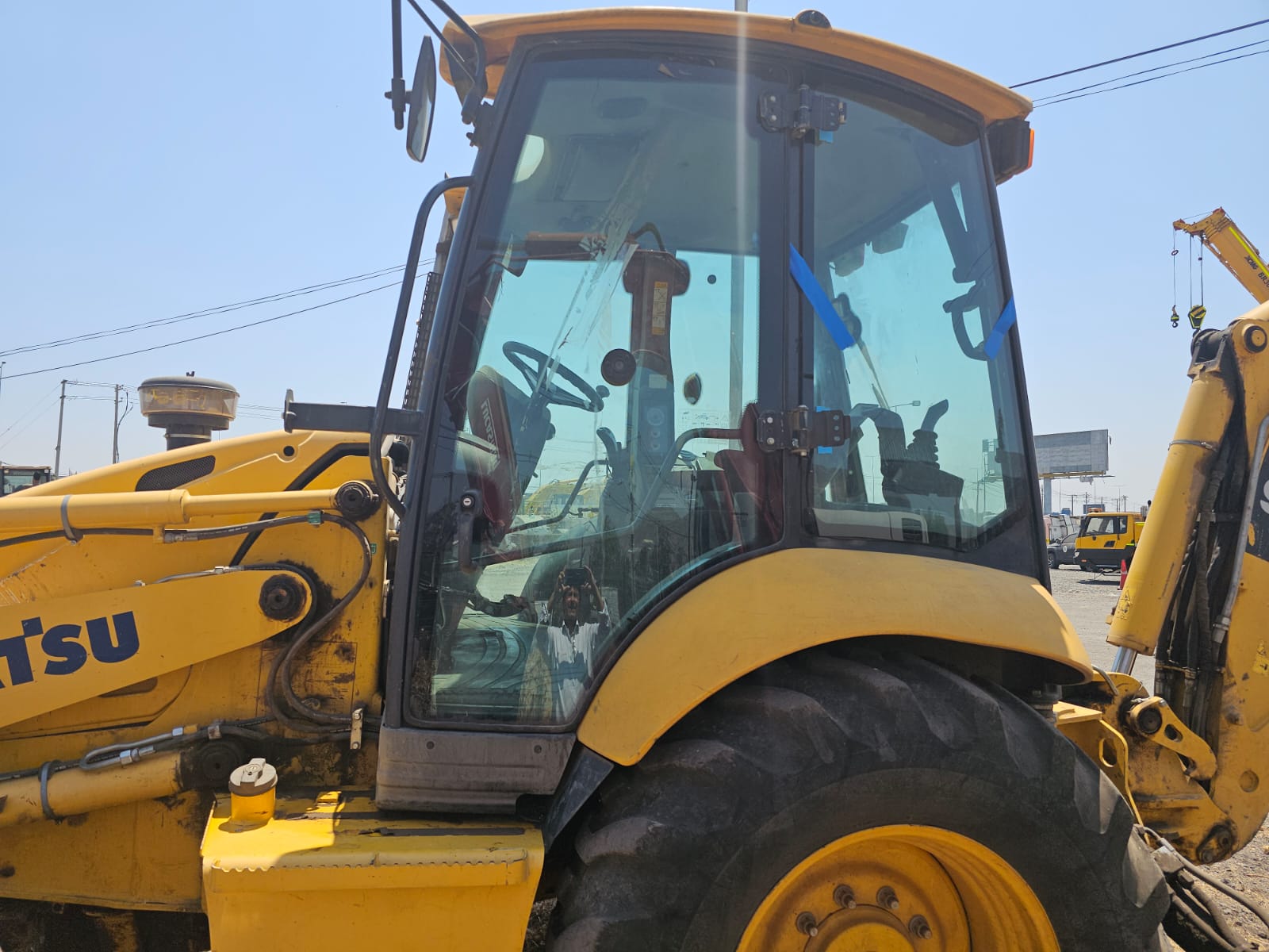 KOMATSU WB97R 5E0 2021