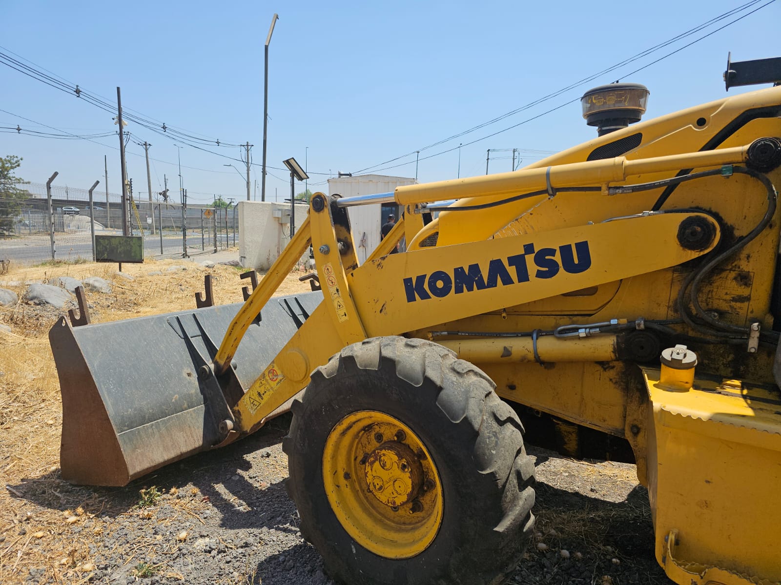 KOMATSU WB97R 5E0 2021