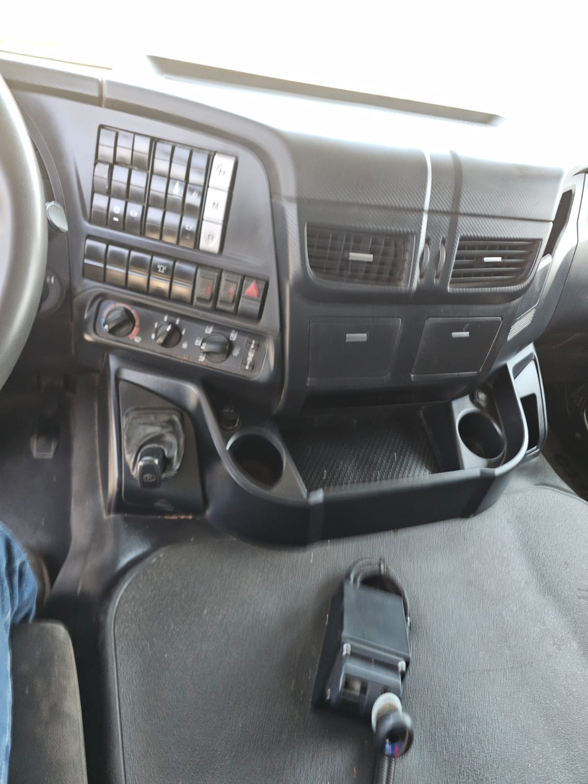 IVECO TRAKKER HILAND 2021