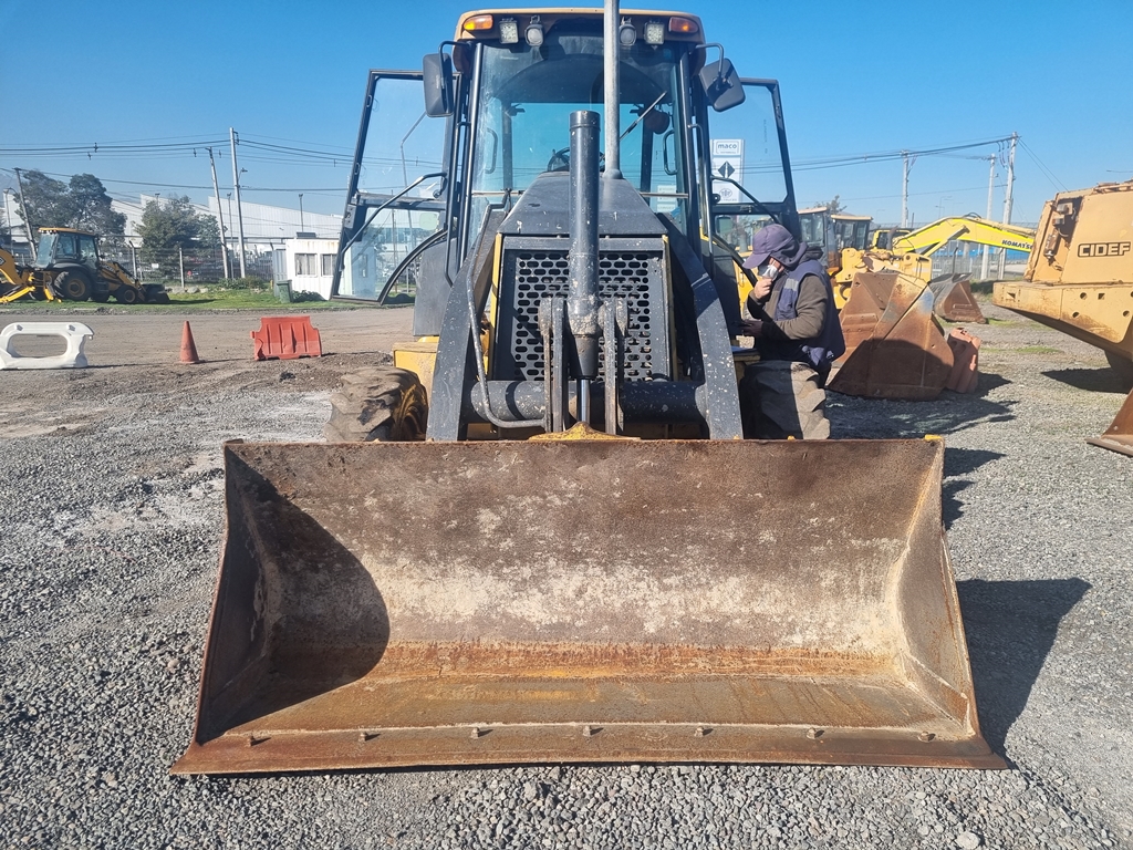 JOHN DEERE 310J 2010