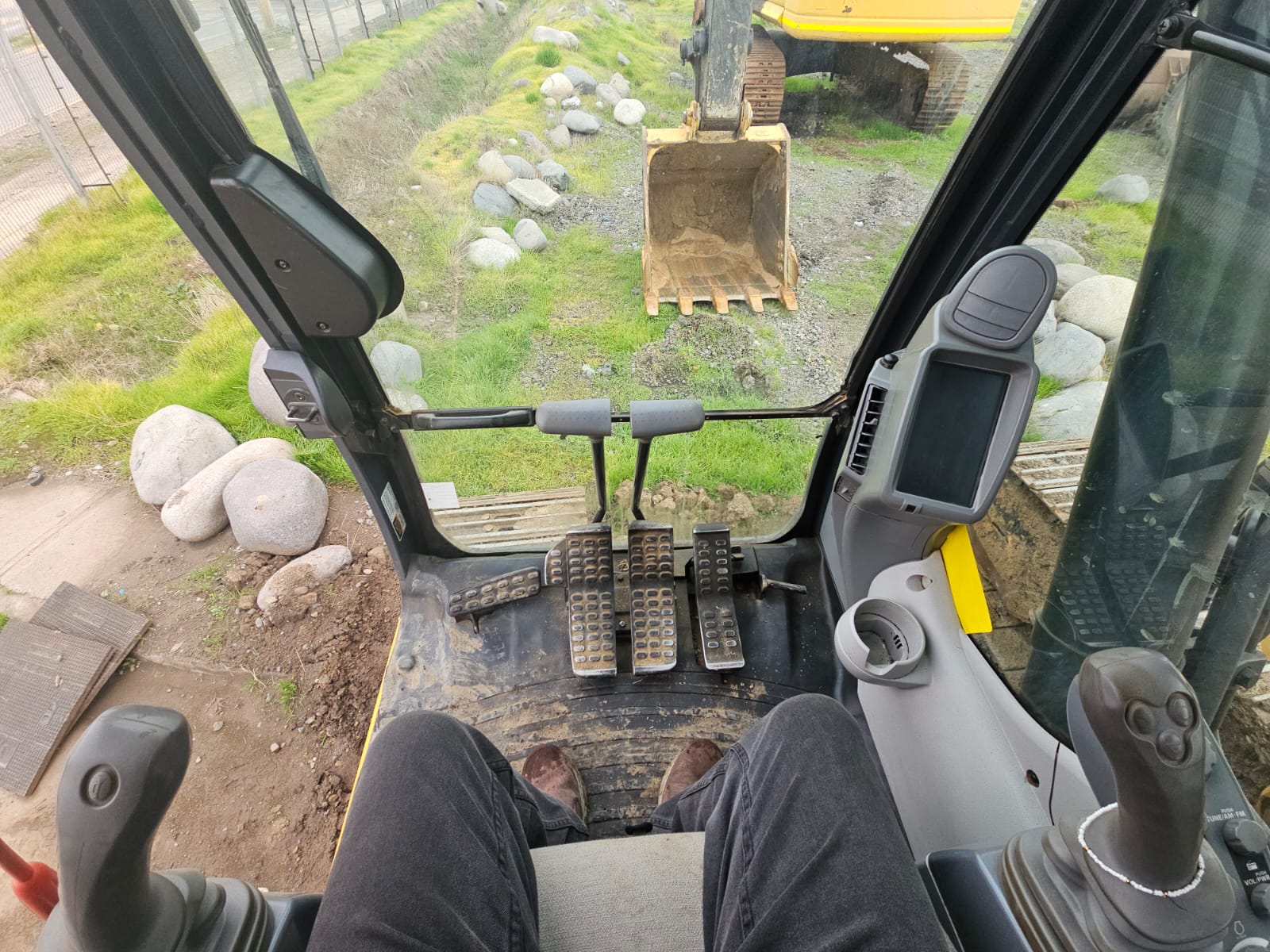 JOHN DEERE 210G LC 2022