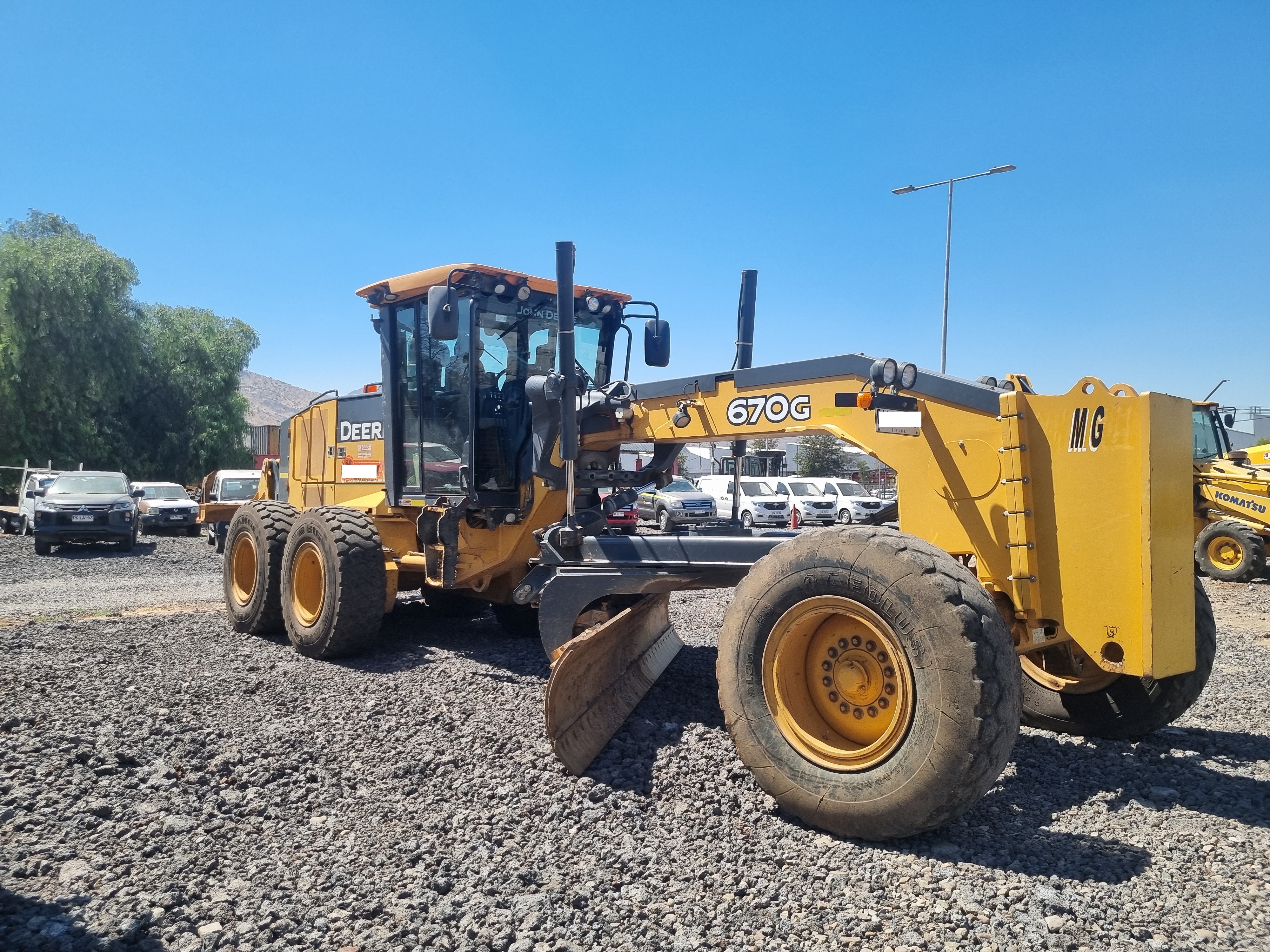 JOHN DEERE 670 G 6X4 2020
