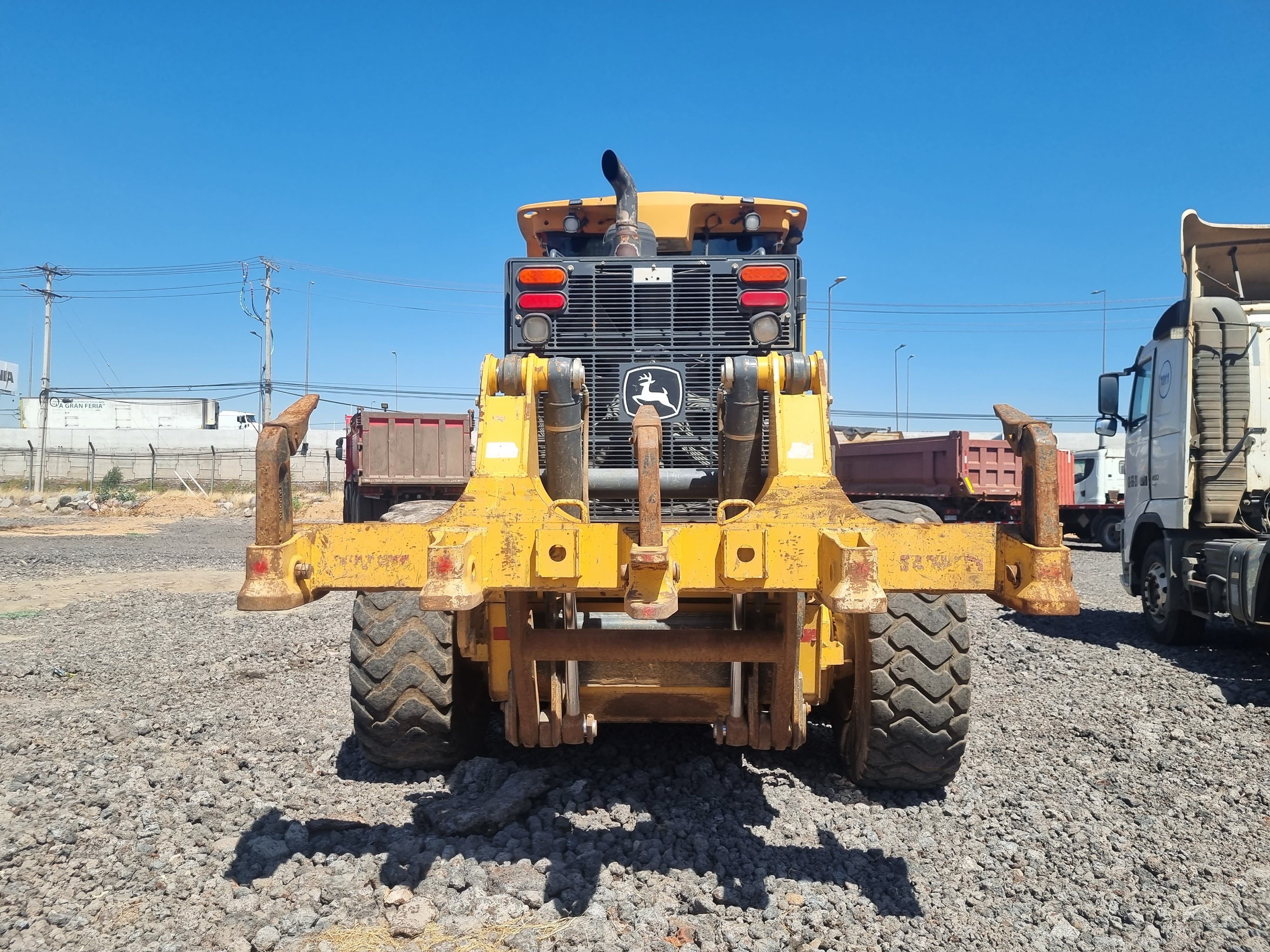 JOHN DEERE 670 G 6X4 2020