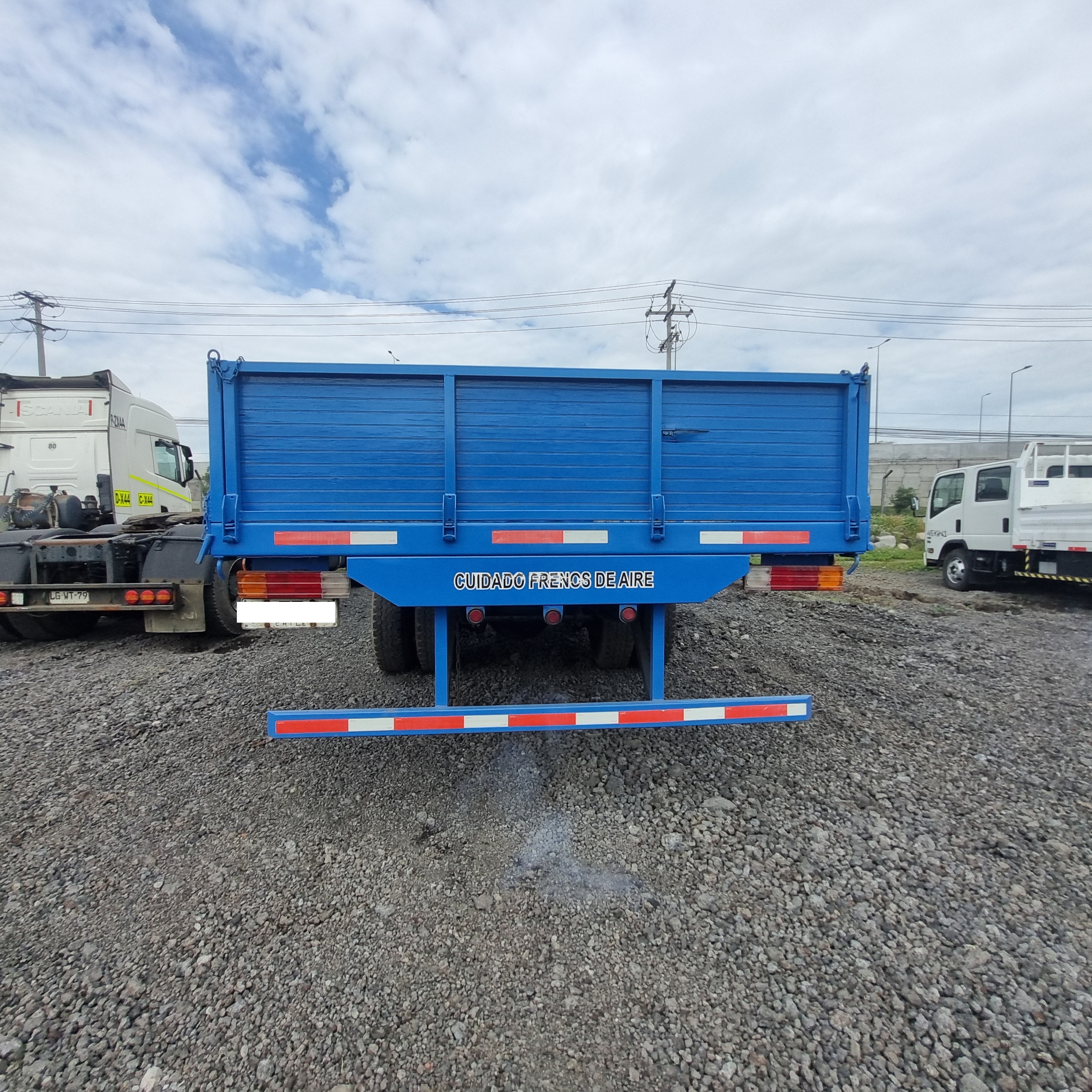 FREIGHTLINER M2 106 2014