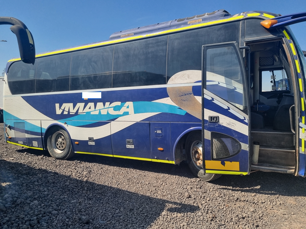 KINGLONG XMQ 6858 (33) 2015